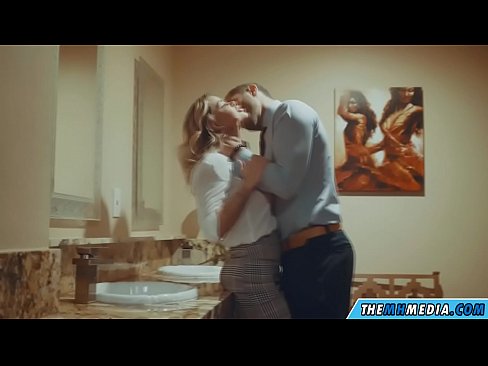 ❤️ ווען אַ באַסטי בלאָנדע סידוס איר אין אַ ציבור אָפּטריט ️❌ נאָר פּאָרן ביי yi.virtsextor.ru ❤